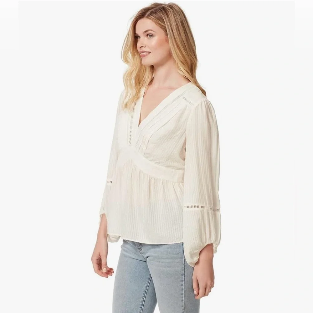 JESSICA SIMPSON | ✨NEW✨ Long Sleeve White Pleated Peplum Blouse in Gardenia - Picture 2 of 8